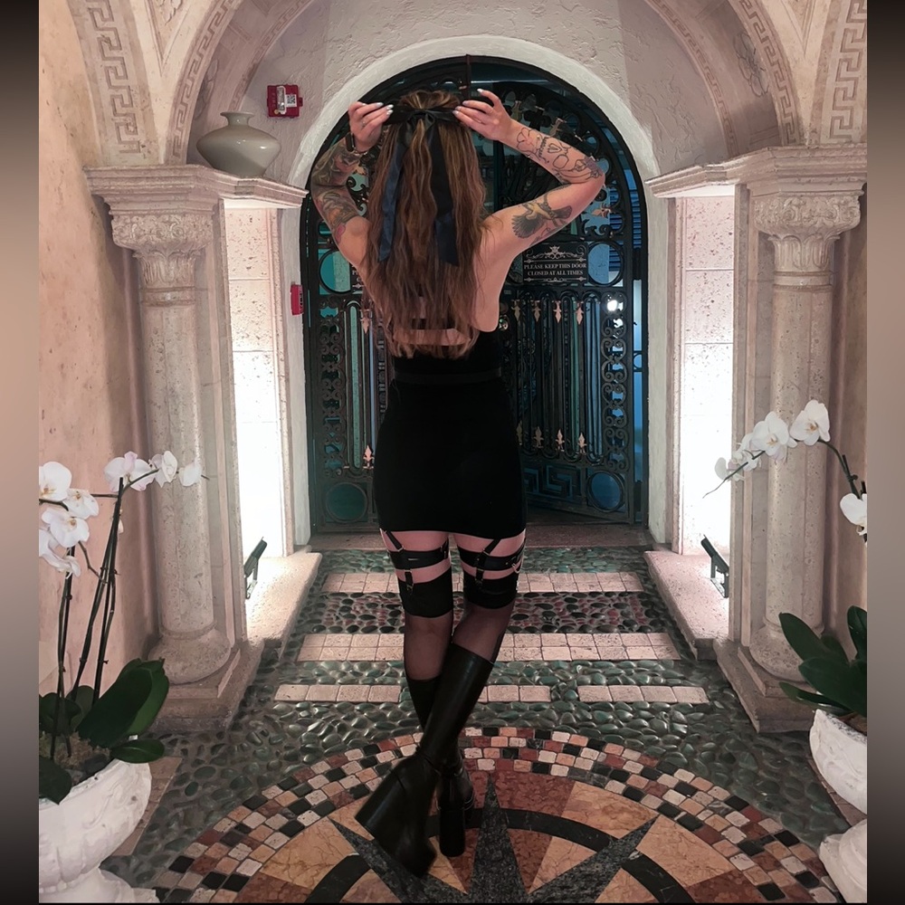 Meet your Posher, Mercedes